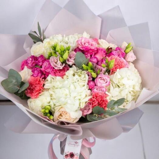 Romantic Pink   White Garden Bouquet with Hydrangeas, Roses   Eucalyptus – Fresh Luxury Floral Gift