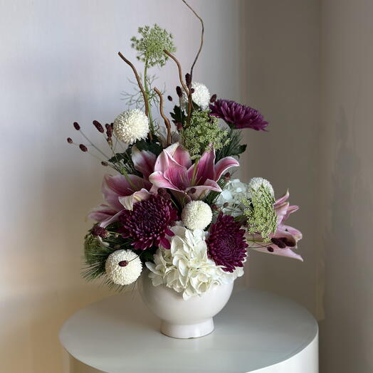 Композиция Lilly в вазе