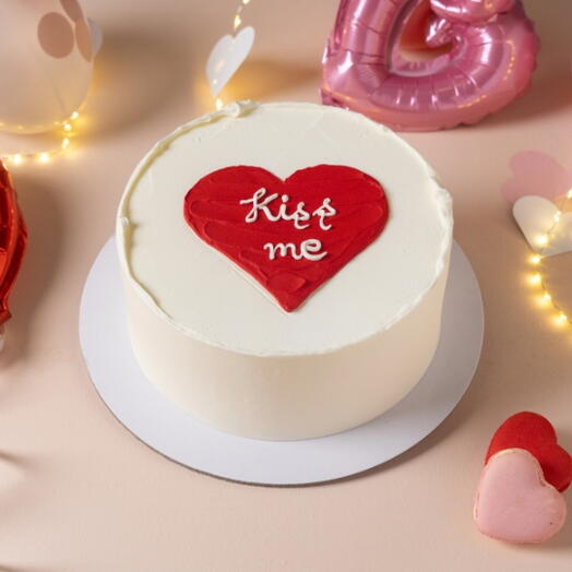 Kiss Me Minimalist Valentines Cake (serves 6-7)