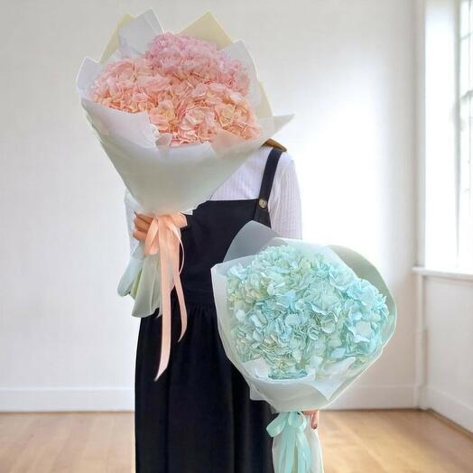 Kahraman Kasho – Double Hydrangea Bouquet Set with Pink and Light Blue Blooms