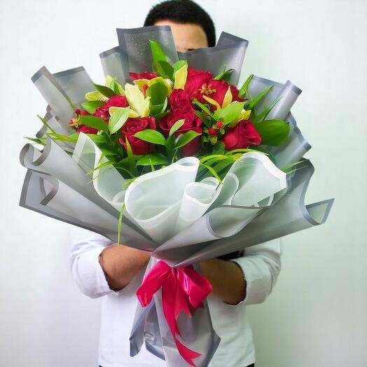 Elegant Red   White Blossom Bouquet