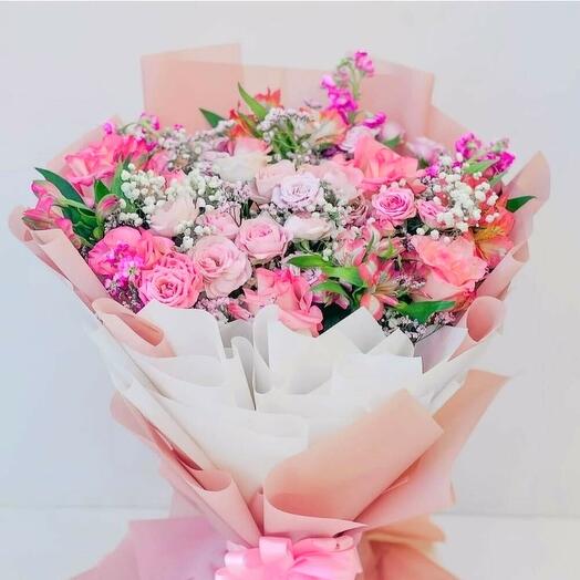Специальный розовый букет