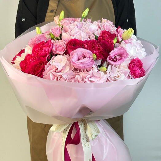 Fuchsia Blush Bouquet : Vibrant Elegance in Bloom