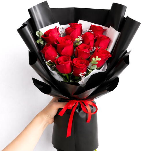 11 Red Roses – Timeless Love