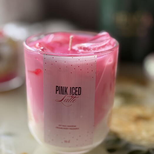 Scented Pink latte with iced hearts candle