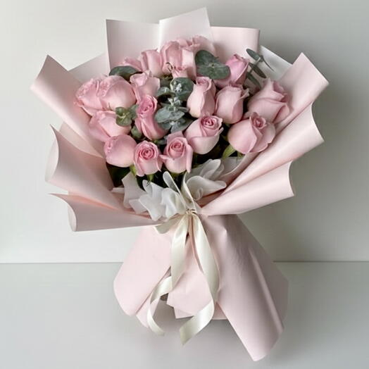 LOVE 21 Light Pink Rose Bouquet