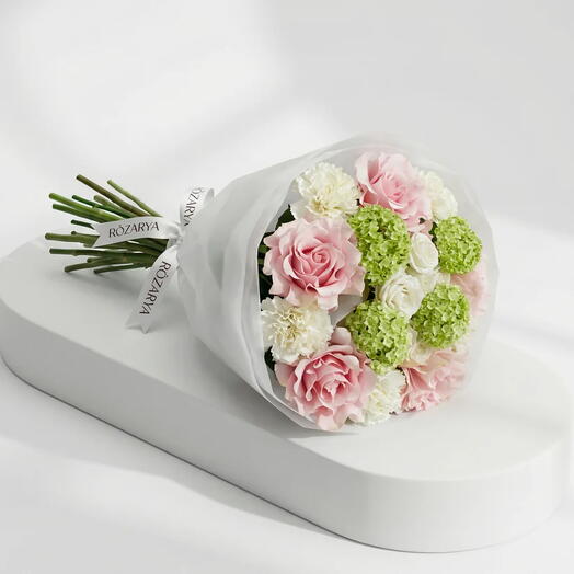 Поляна Розовый сорбет: роза, лаймовая гортензия, букет, связанный вручную, люкс