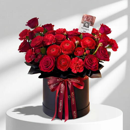 Бархатный багровый люкс: опыт розы, ранункулюса