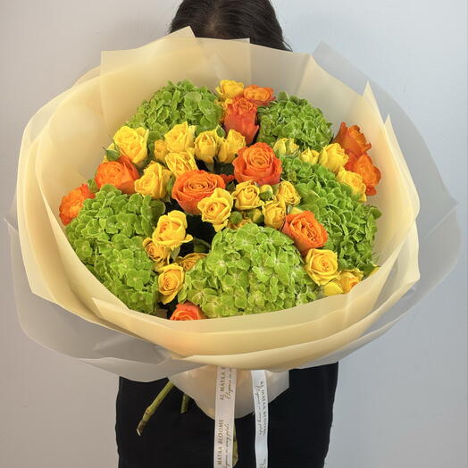 Golden Sunburst Garden Bouquet