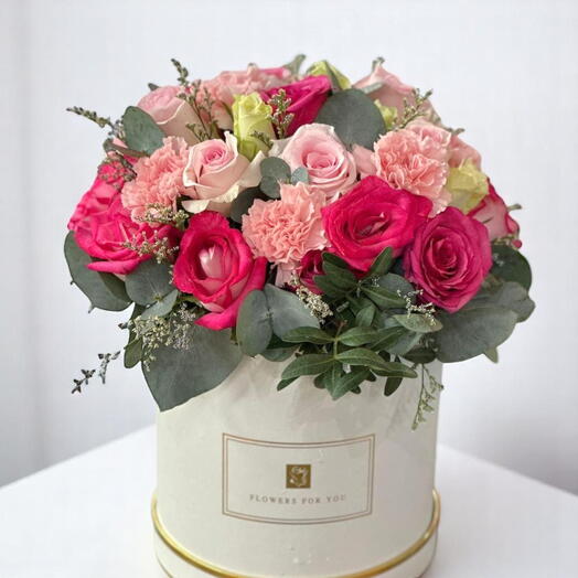 Коробка с розовым миксом