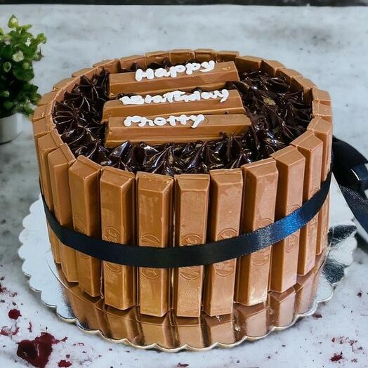 KitKat Premium Cake