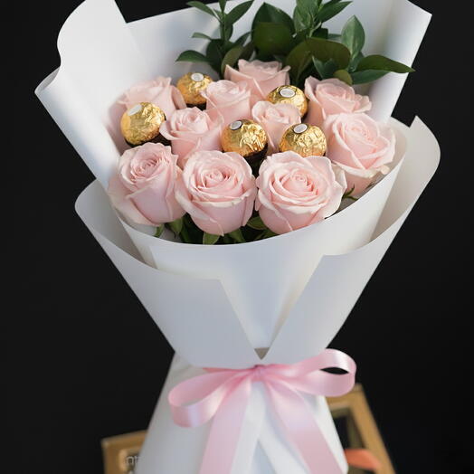 Pink Rose Bouquet with Chocolates – Mothers Day Gift - Galentines Day