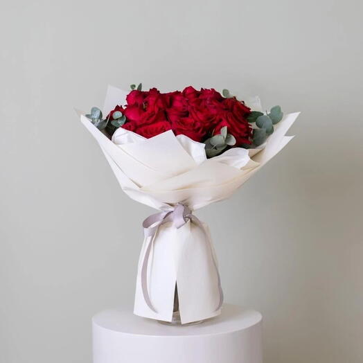 Букет Valentine из 25 красных роз