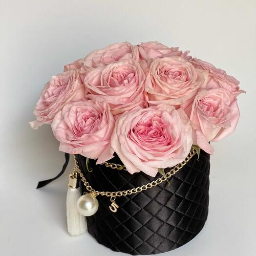 Chanel Pink | 11 Pink Garden Roses Ohara | Chanel Elegant Box
