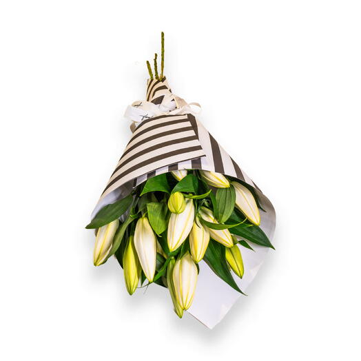 Пять белых лилий