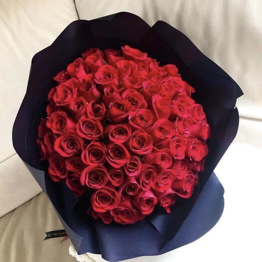 Bouquet of 51 red roses blooming