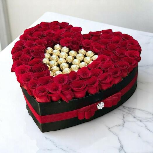 Heart-Shaped Red Roses   Ferrero Rocher Chocolate Gift Box – Romantic Floral Arrangement