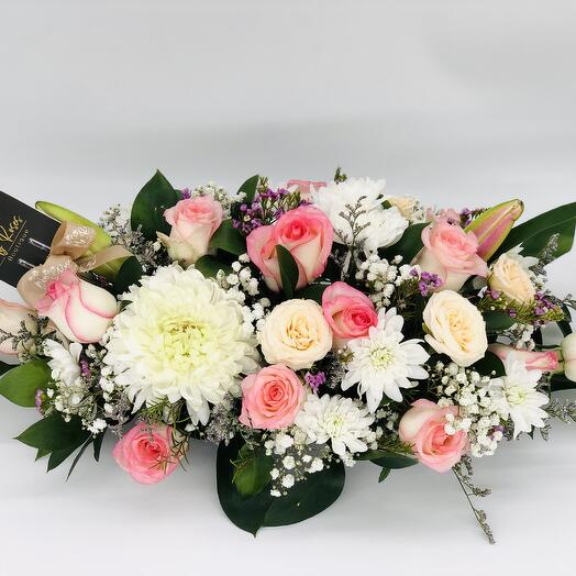 Long and low arrangement