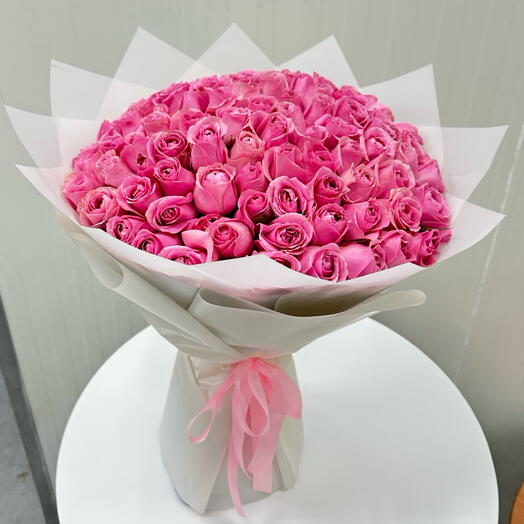 100 Pink Roses
