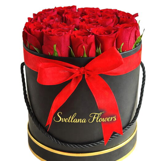 Midnight Romance – 21 Red Roses