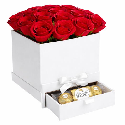 Красная люксовая коробка с розами