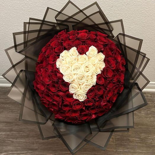 Ramo de Rosas Corazón de Amor Eterno