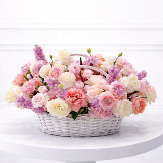 Panier de jardin rose pâle