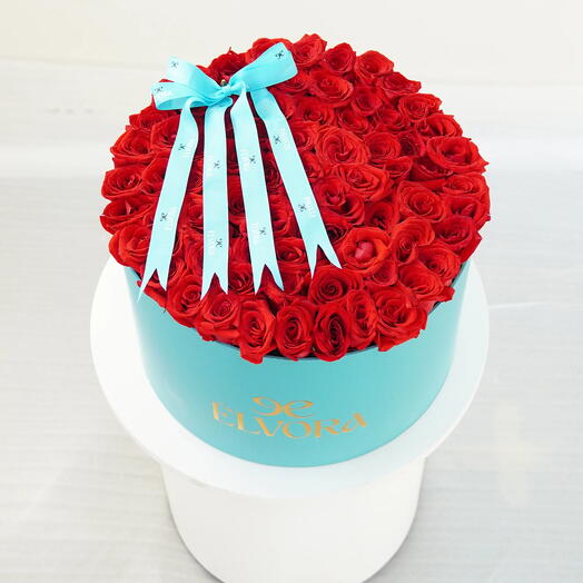 Коробка «Алый бархат» с красными розами