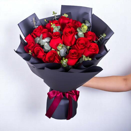 31 Red Roses With leaves