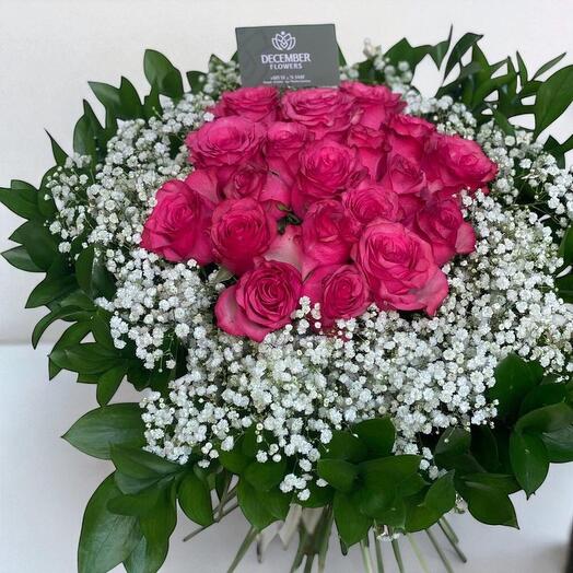Big Rose – 20 Pink Roses with Gypsophila and Ruscus Bouquet