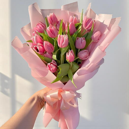 Шепоты любви – 31 розовый тюльпан