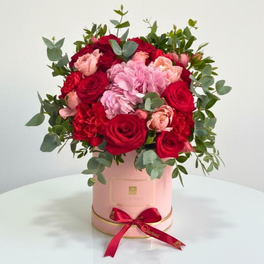 Elegant Bloom Box | Red Roses, Carnations   Pink Hydrangea – Premium Gift Dubai