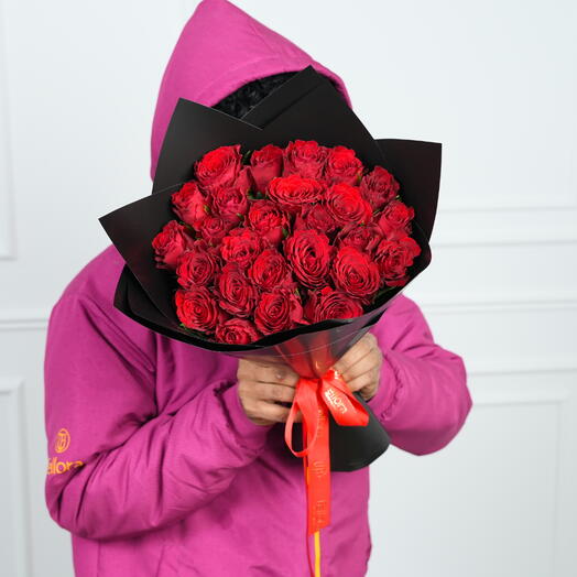 Ramo romántico de 25 rosas rojas  7460