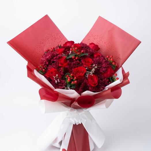 Crimson Grandeur: Luxury Bouquet of 10 Red Roses, Red Chrysanthemums   Hypericum