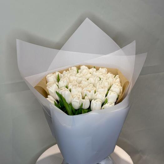 WHITE TULIP HAND BOUQUETS 2