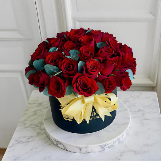 Crimson 25 Red Rose Box