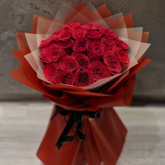 Красный валентино блум