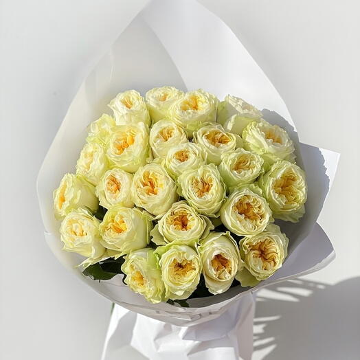 Bouquet of 25 yellow roses Peony Bubbles