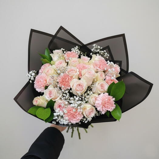 Adorable Roses Bouquet