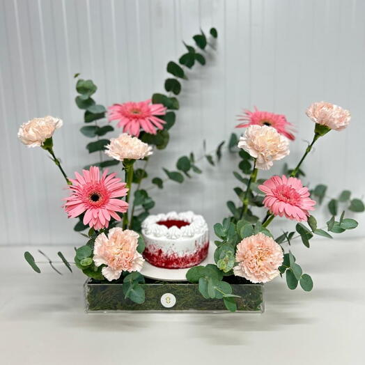 Red velvet cake with flowers arrangement