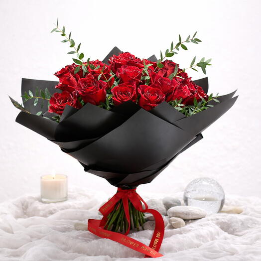 Scarlet Royale – Ramo de 21 rosas rojas