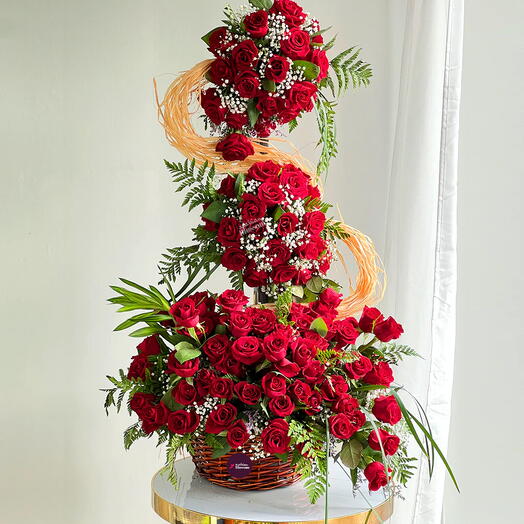 3ft Премиум композиция из 100 красных роз в корзине