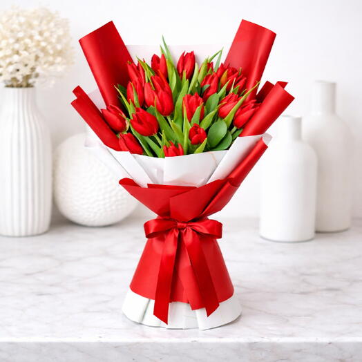 21 Red Tulip Romance Wrap