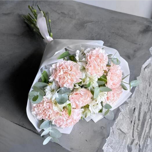 Carnation pink and Alstromeria white