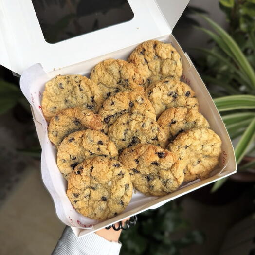 علبة بسكويت مميزة