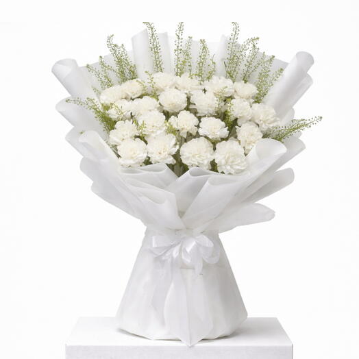 Грациозный букет из гвоздик