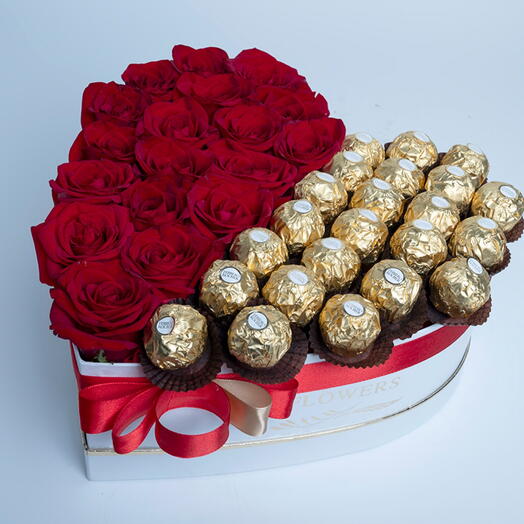 Chocolate And Roses In A White Heart Box-1443