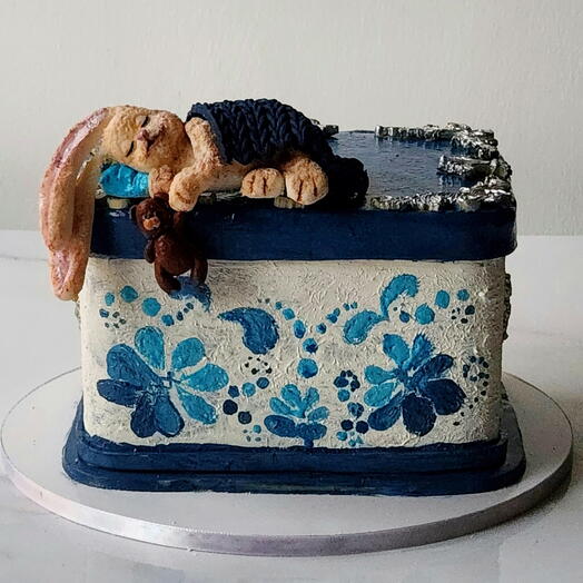 كعكة على شكل صندوق مجوهرات عتيق لعيد الفصح