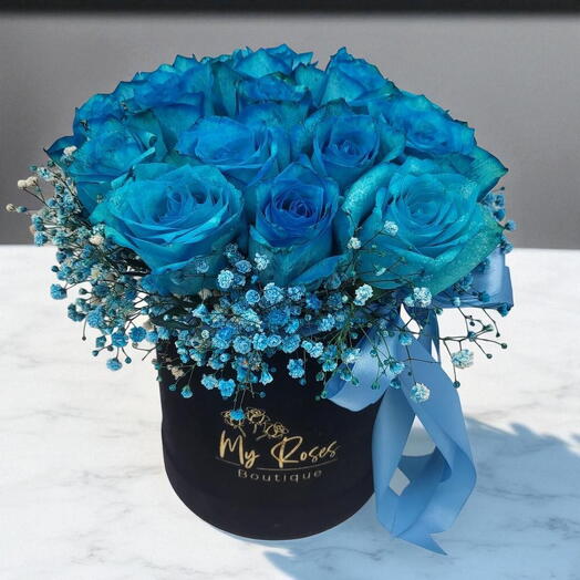 Roses bleues dans un coffret en velours