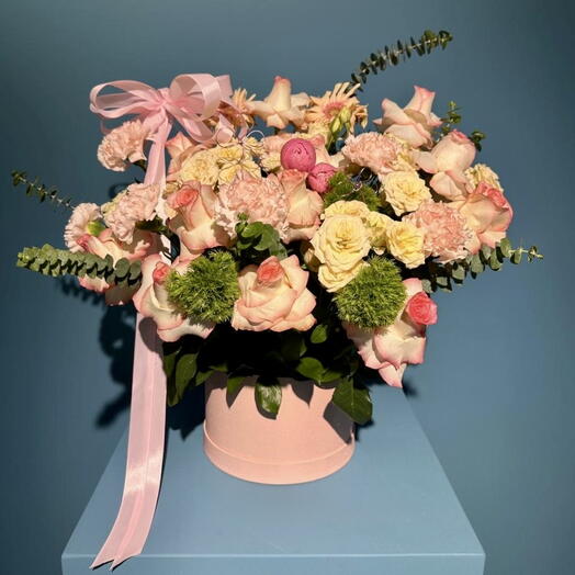 Pink Dream - pink roses box bouquet, happy birthday bouquet